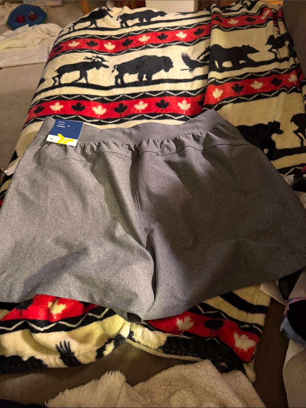 Old Navy Gray Athletica Active Powersoft Drawstring Shorts - Picture 4 of 4